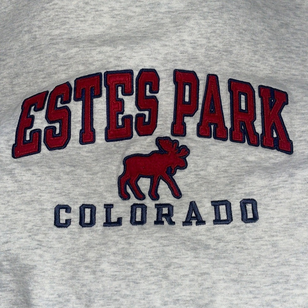 BLUE 84 brand crew neck. Size L NEVER WORN